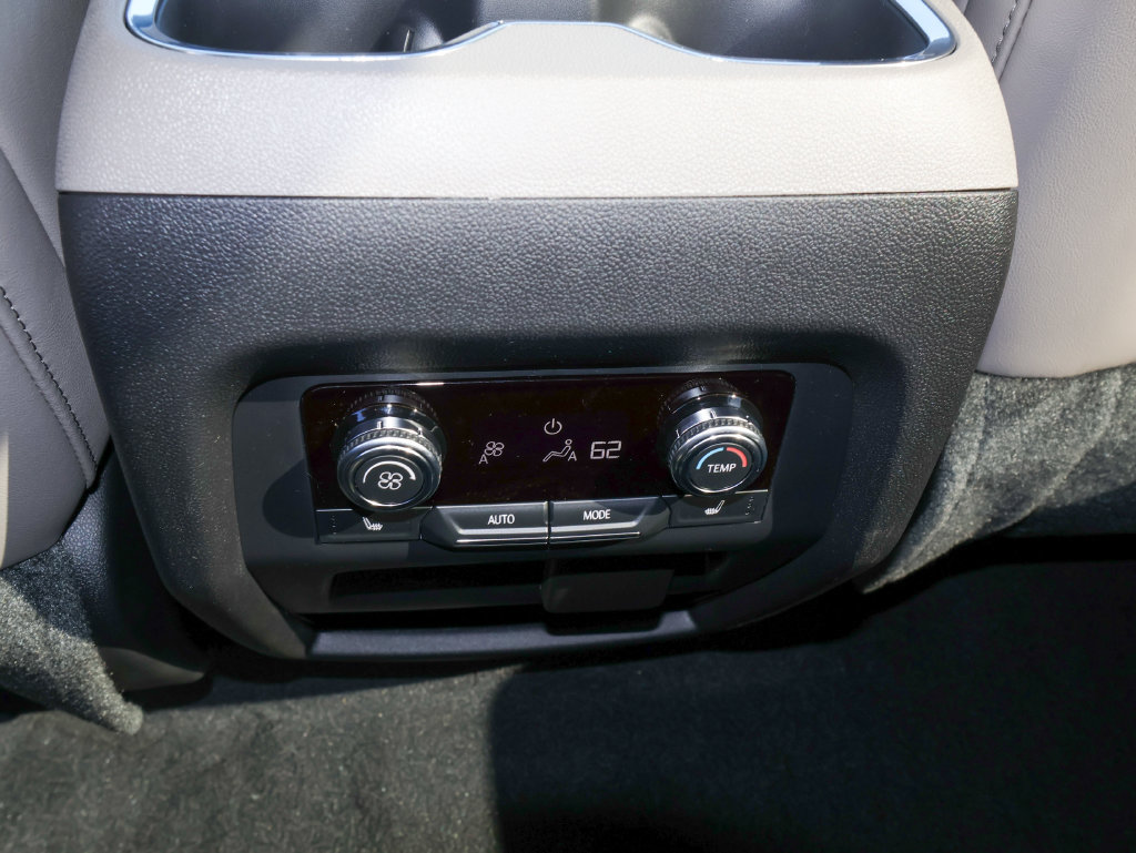 New 2027 GMC Acadia Elevation w/ Elevation Premium Package FWD image 13