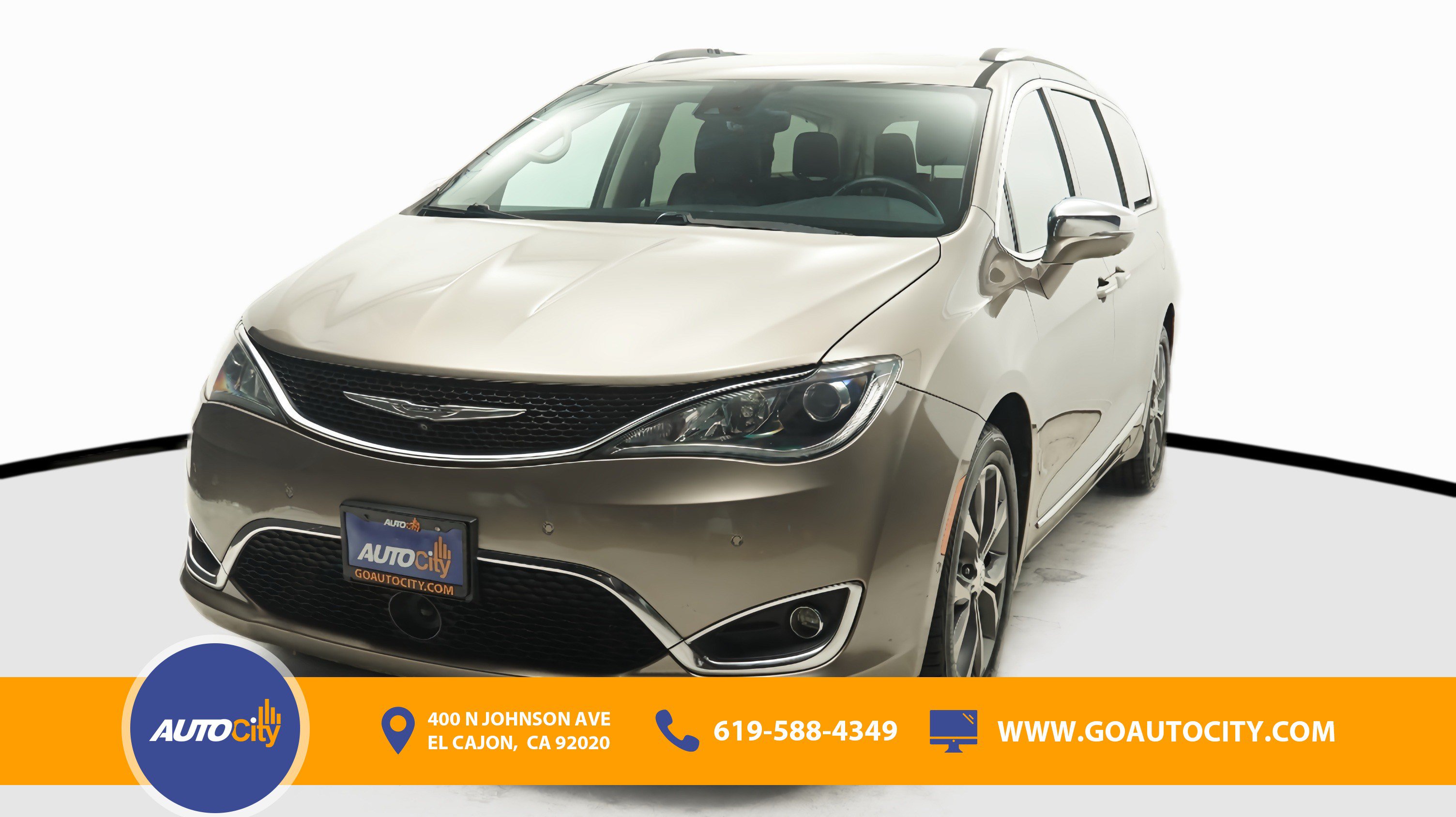 Used 2017 Chrysler Pacifica Limited w/ Advanced Safetytec Group FWD image 1