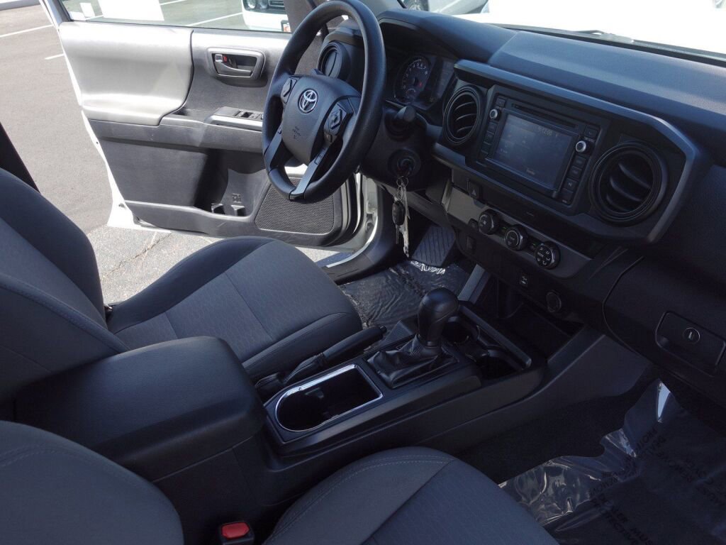 Certified 2019 Toyota Tacoma SR w/ SR Convenience Package image 13