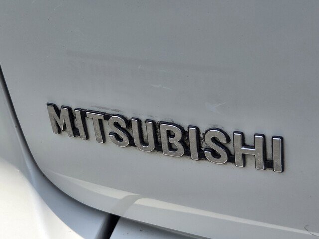 Used 2010 Mitsubishi Outlander XLS image 31