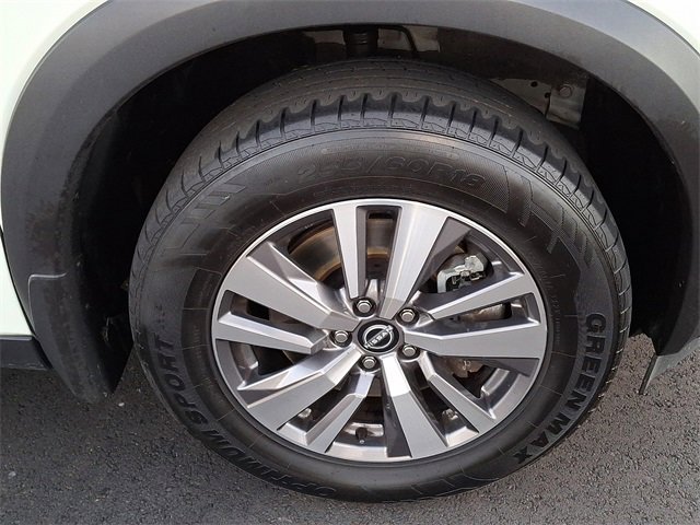 Used 2022 Nissan Pathfinder SL w/ SL Black Package image 12