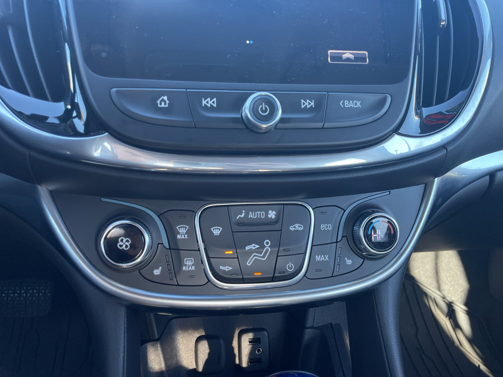 Used 2017 Chevrolet Volt Premier w/ Driver Confidence II Package image 31