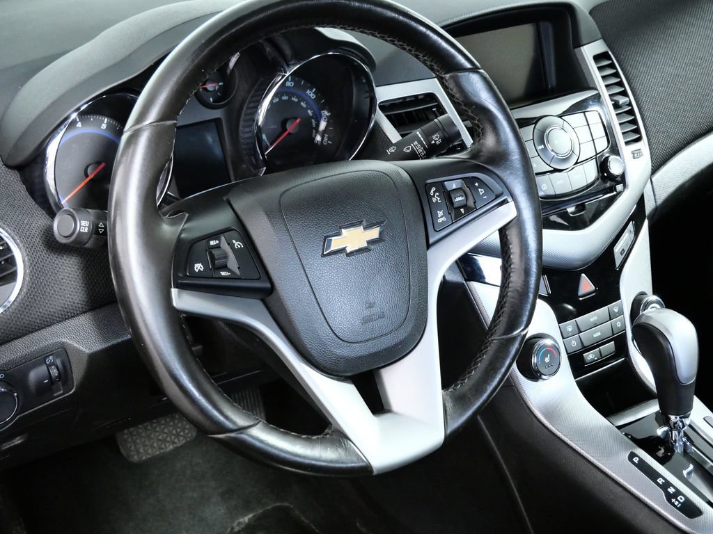 Used 2015 Chevrolet Cruze LTZ FWD image 18