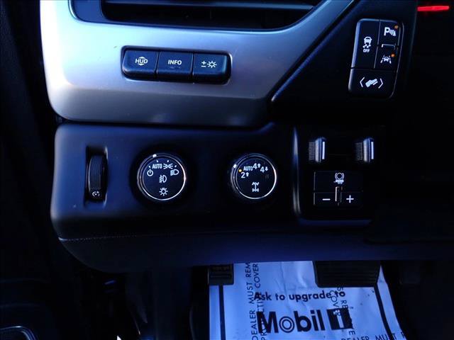Used 2020 Chevrolet Suburban Premier AWD/4WD image 18