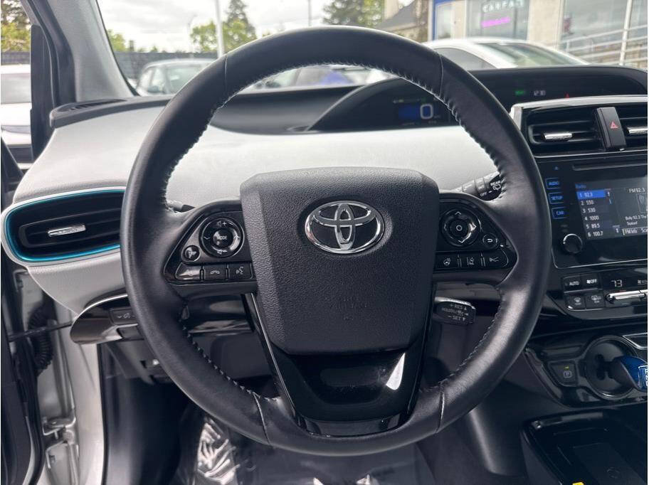 Used 2019 Toyota Prius XLE w/ Carpet Mat Package FWD image 16