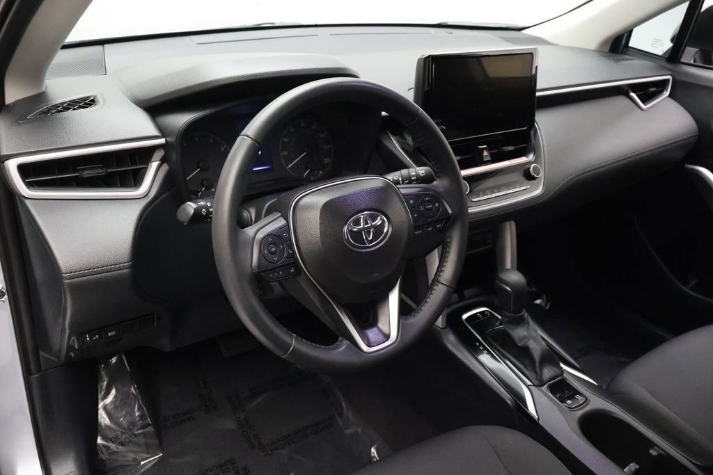 Certified 2024 Toyota Corolla Cross LE image 15