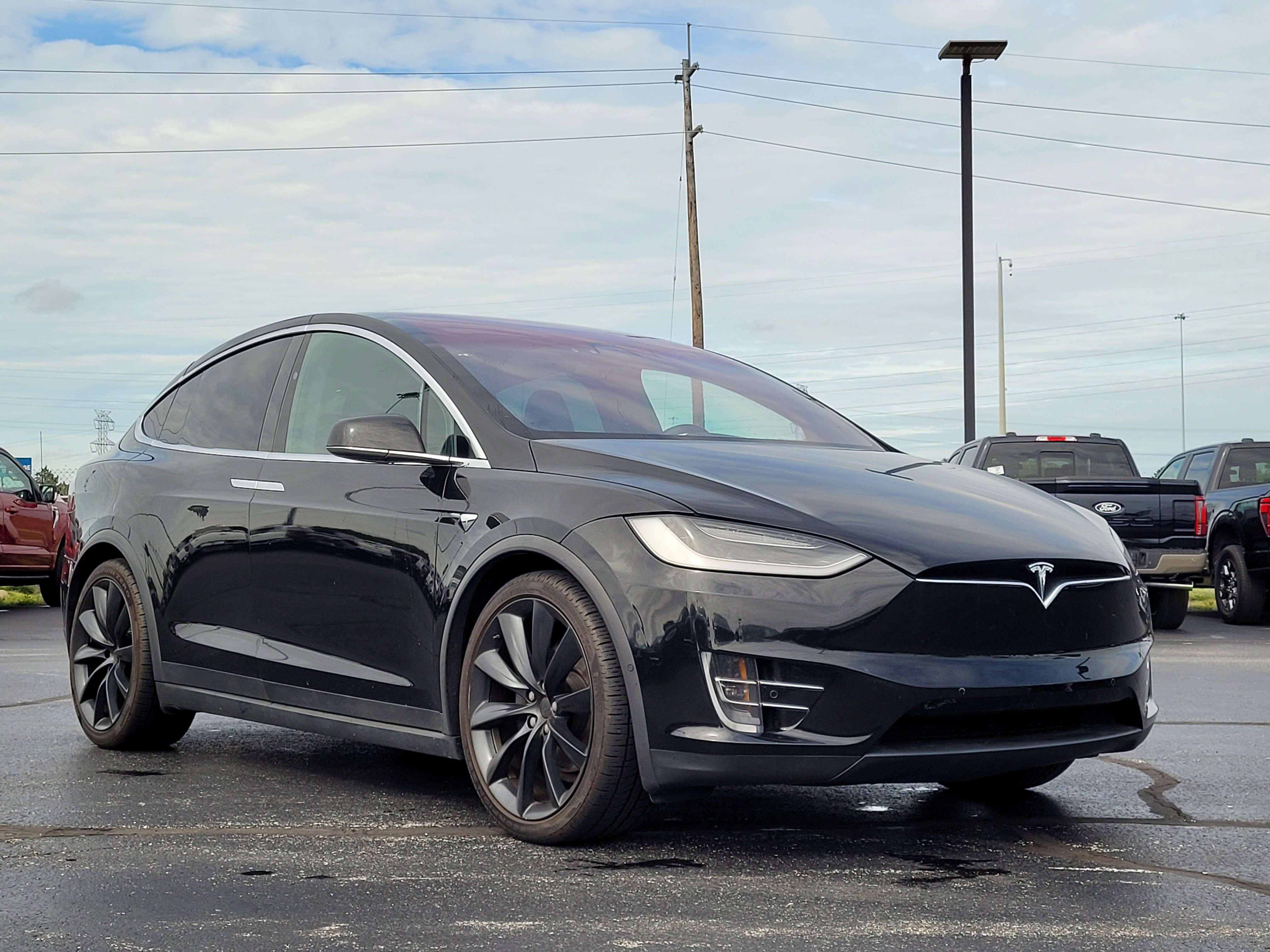 Used 2018 Tesla Model X 75D AWD/4WD image 1