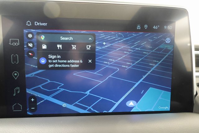 Used 2023 GMC Yukon SLT w/ SLT Premium Package image 18