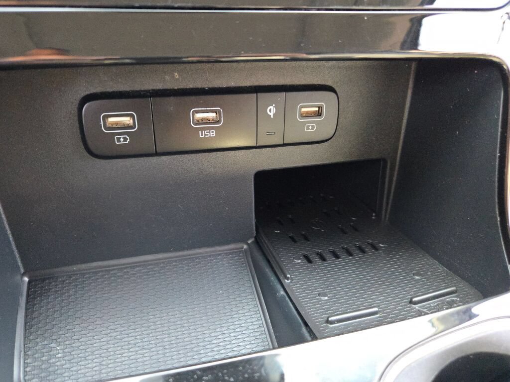 Used 2022 Kia Carnival SX Prestige FWD image 33