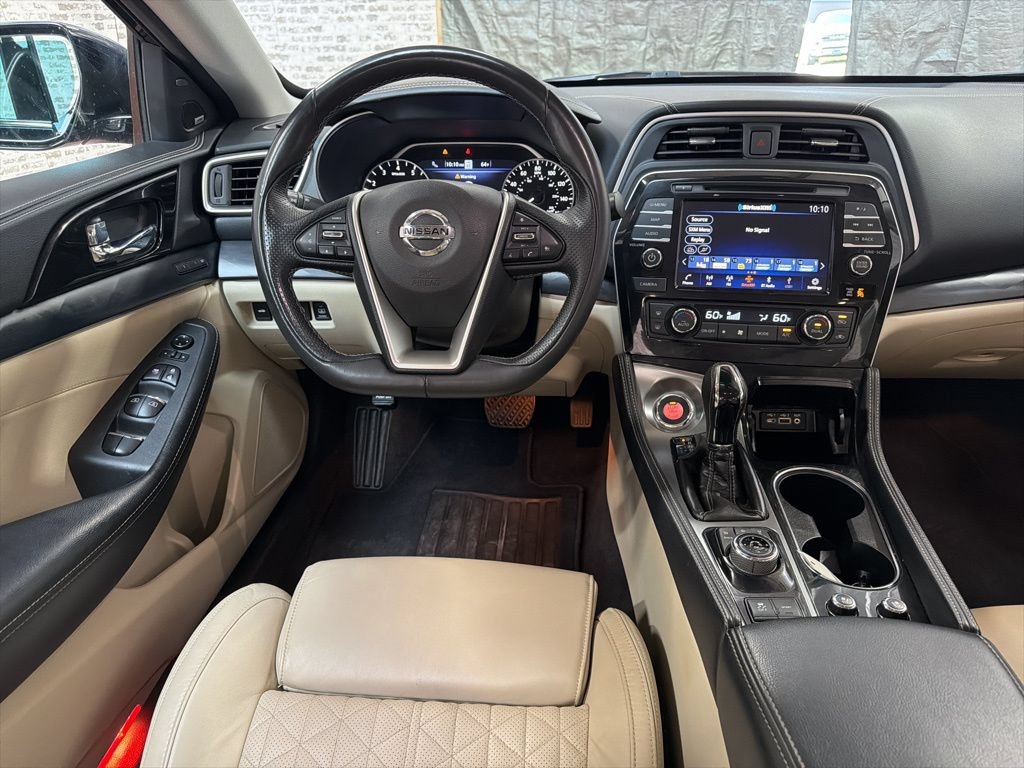 Used 2022 Nissan Maxima Platinum w/ Sport Mat Group FWD image 16
