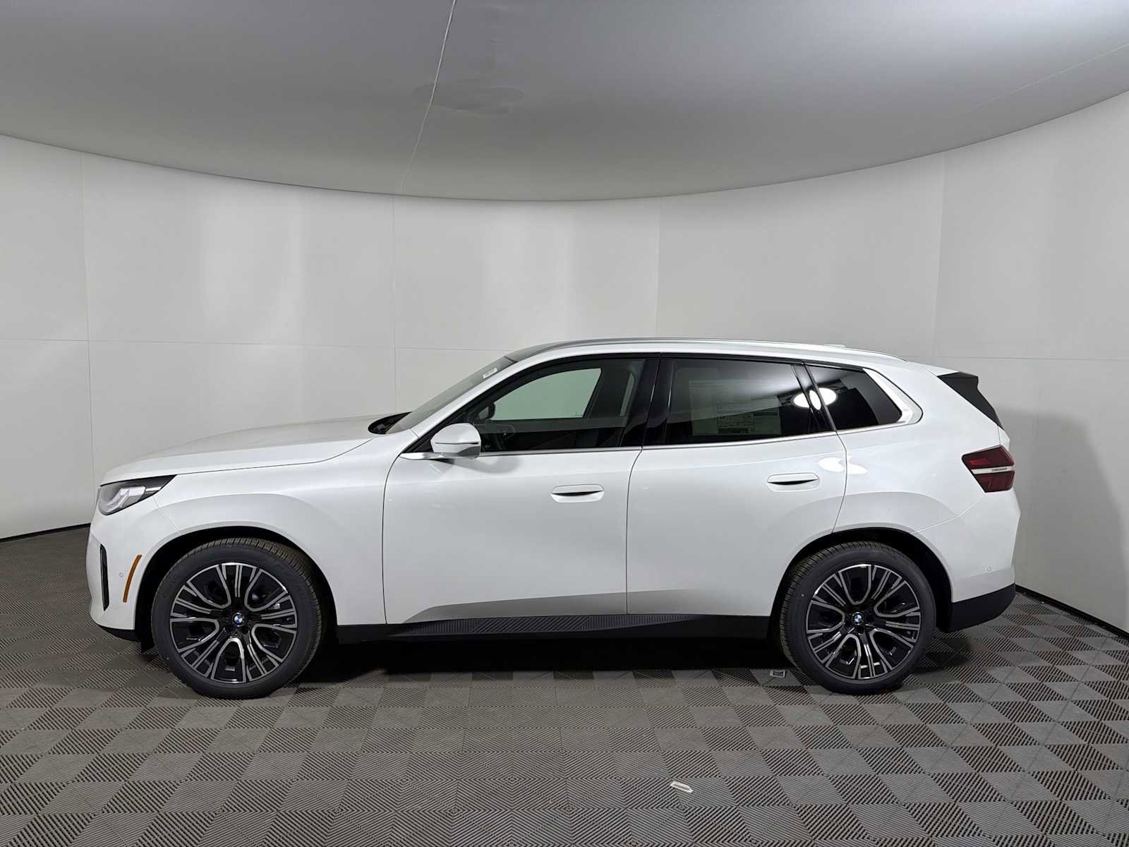 New 2026 BMW X3 xDrive30 w/ Convenience Package AWD/4WD image 4