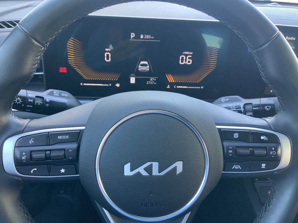 Used 2025 Kia K5 GT-Line w/ GT-Line Premium Package image 17