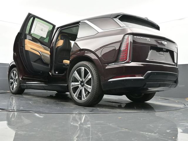 New 2025 Cadillac Escalade IQ Luxury 2 image 67