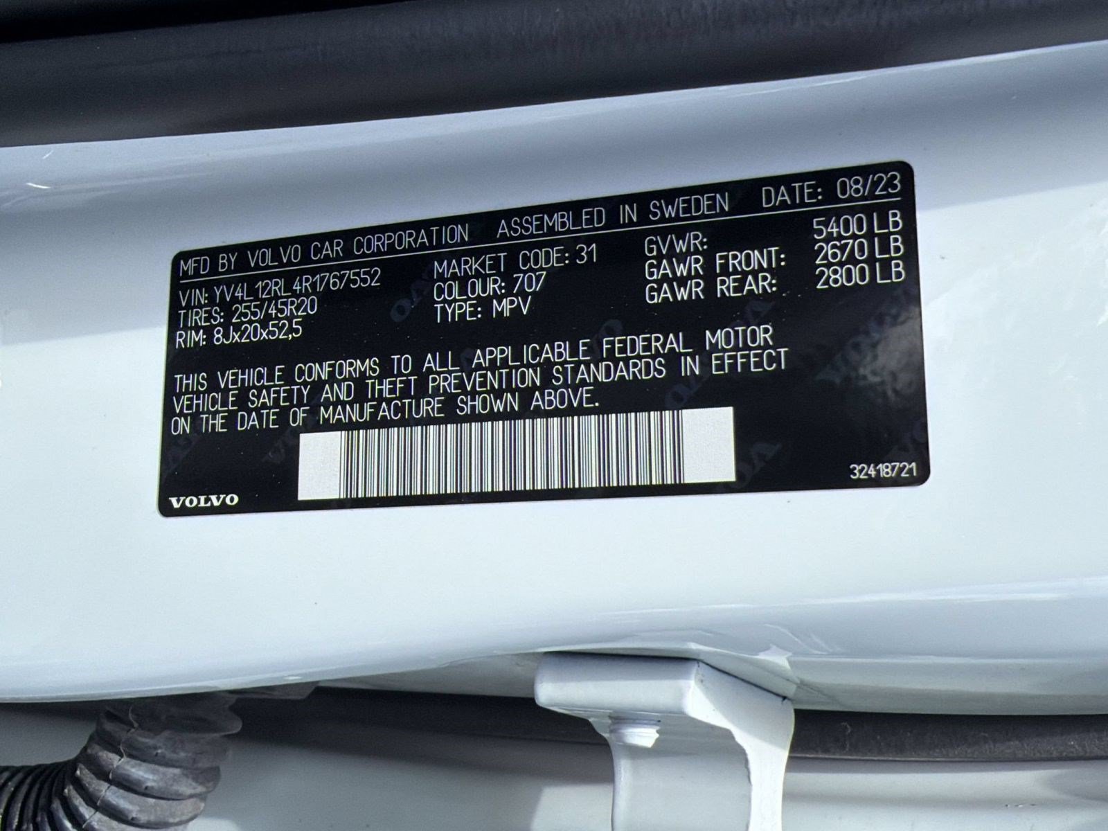Certified 2024 Volvo XC60 B5 Plus w/ Protection Package Premier AWD/4WD image 25