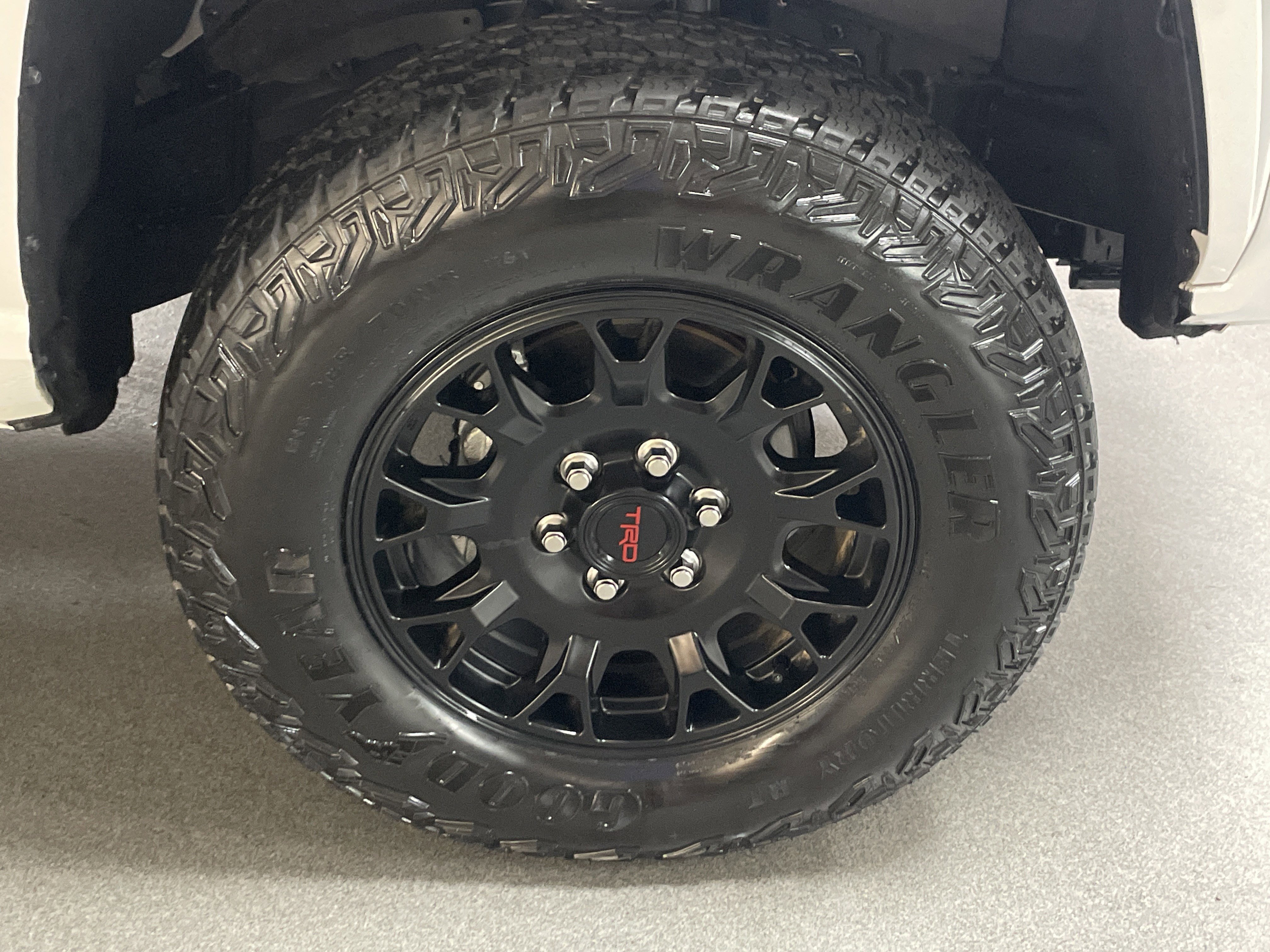 Certified 2025 Toyota Tacoma SR image 13