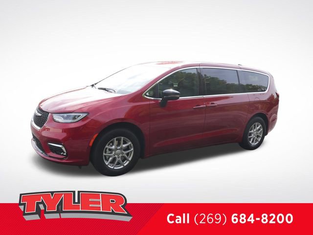 New 2026 Chrysler Pacifica Select FWD image 3