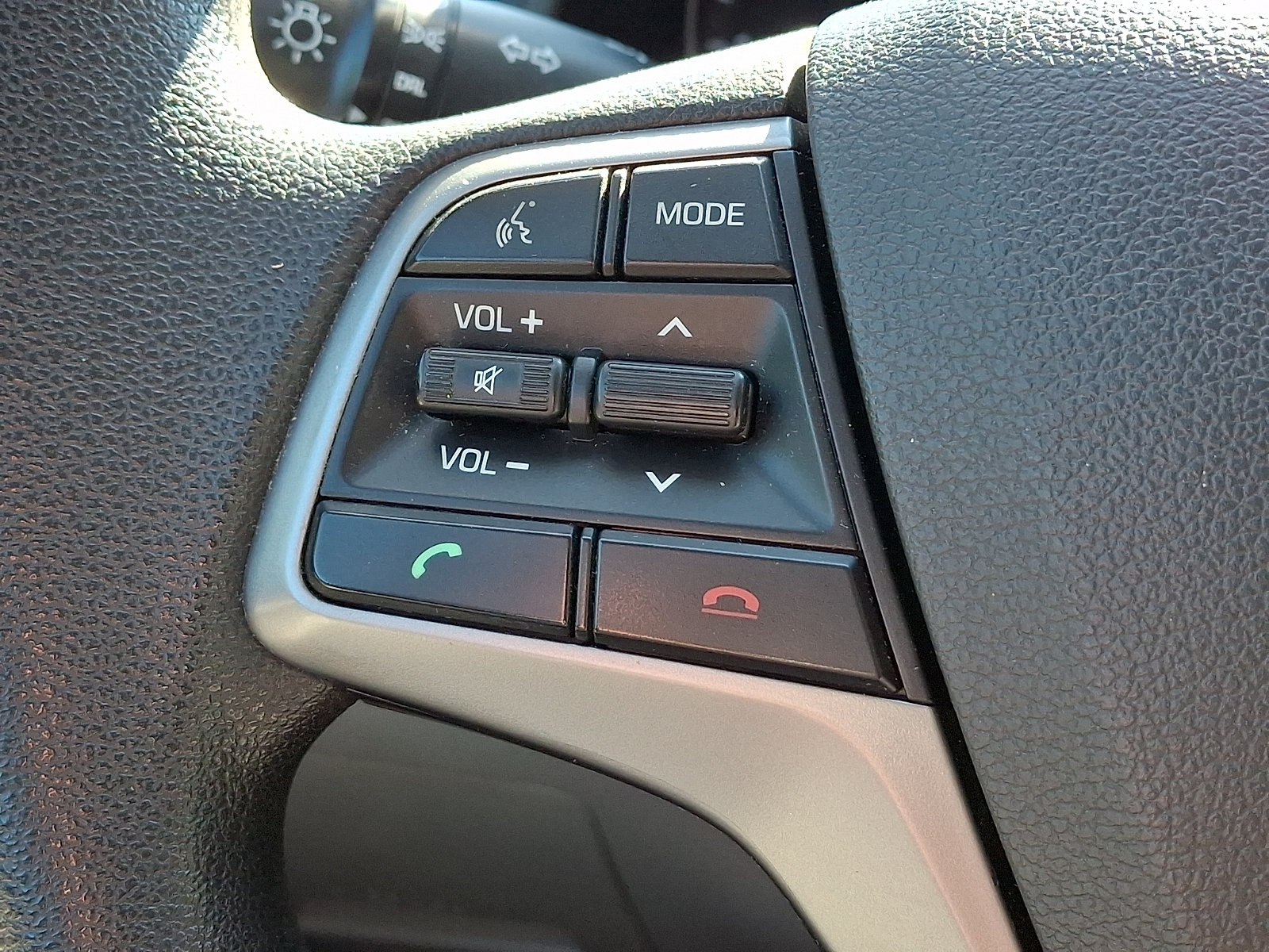 Used 2017 Hyundai Elantra SE FWD image 19