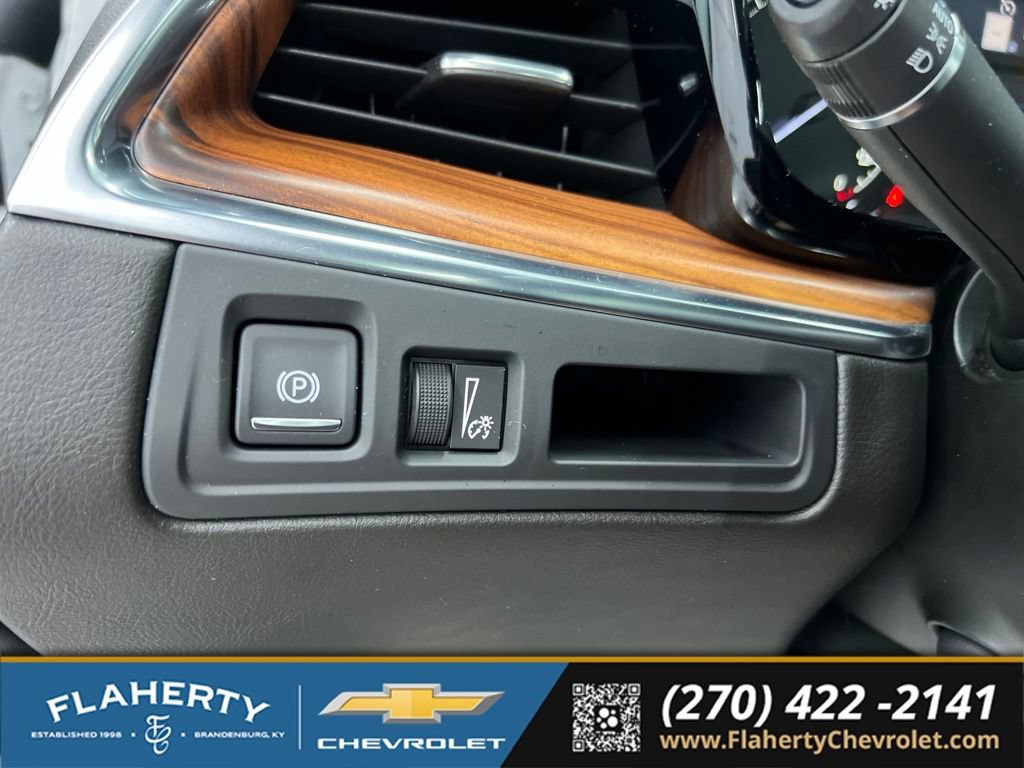 Used 2020 Cadillac XT5 Premium Luxury w/ LPO, Floor Liner Package AWD/4WD image 26