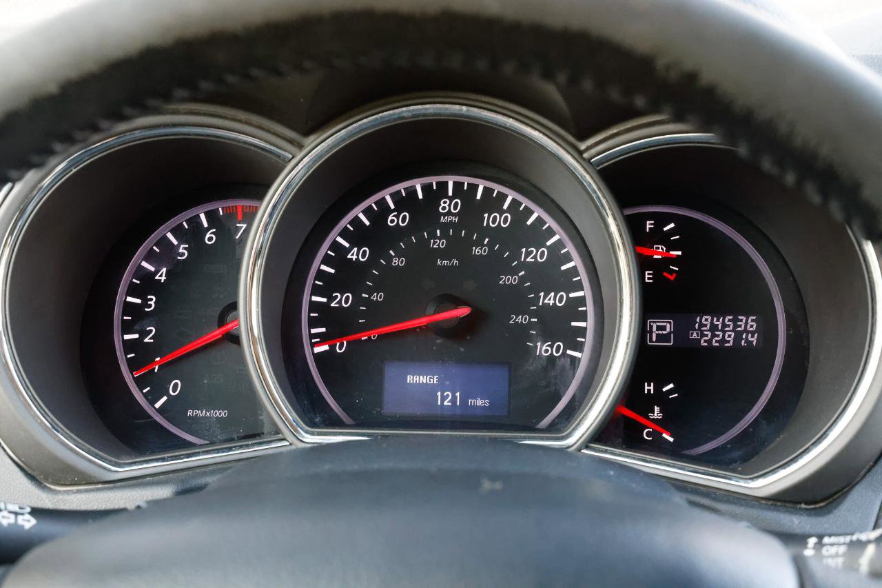 Used 2012 Nissan Murano SV image 29