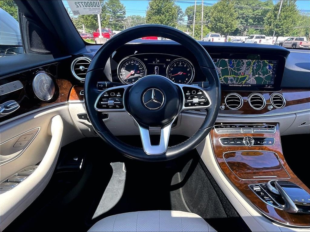 Used 2019 Mercedes-Benz E 300 4MATIC image 17
