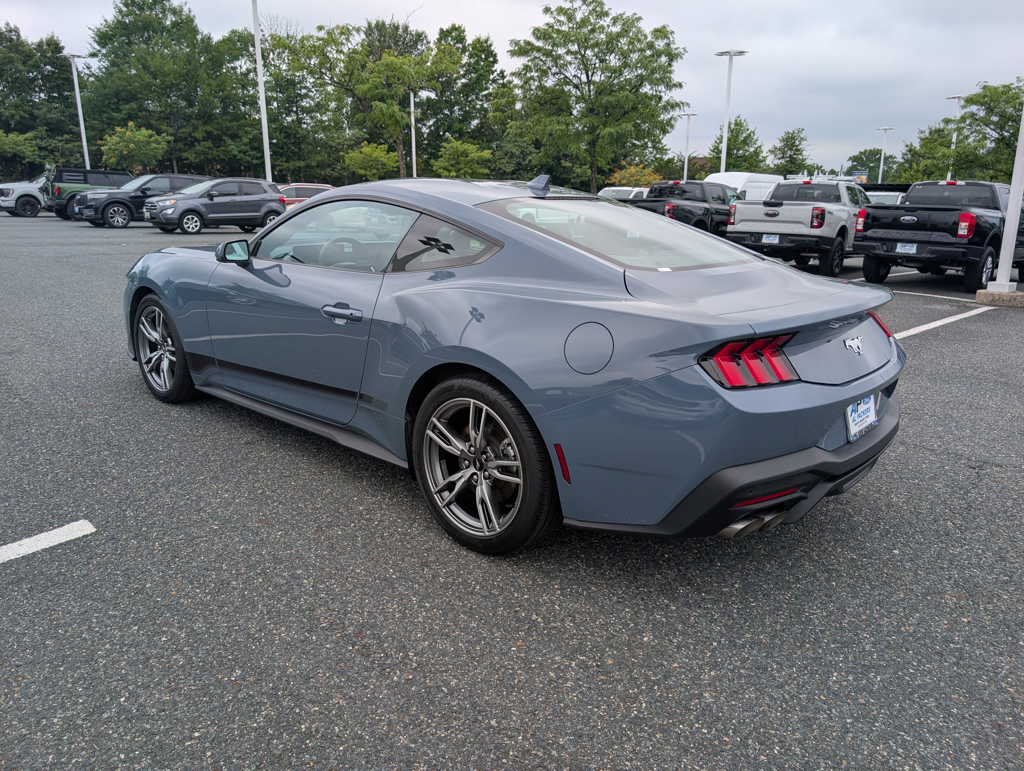 Certified 2025 Ford Mustang Coupe RWD image 5