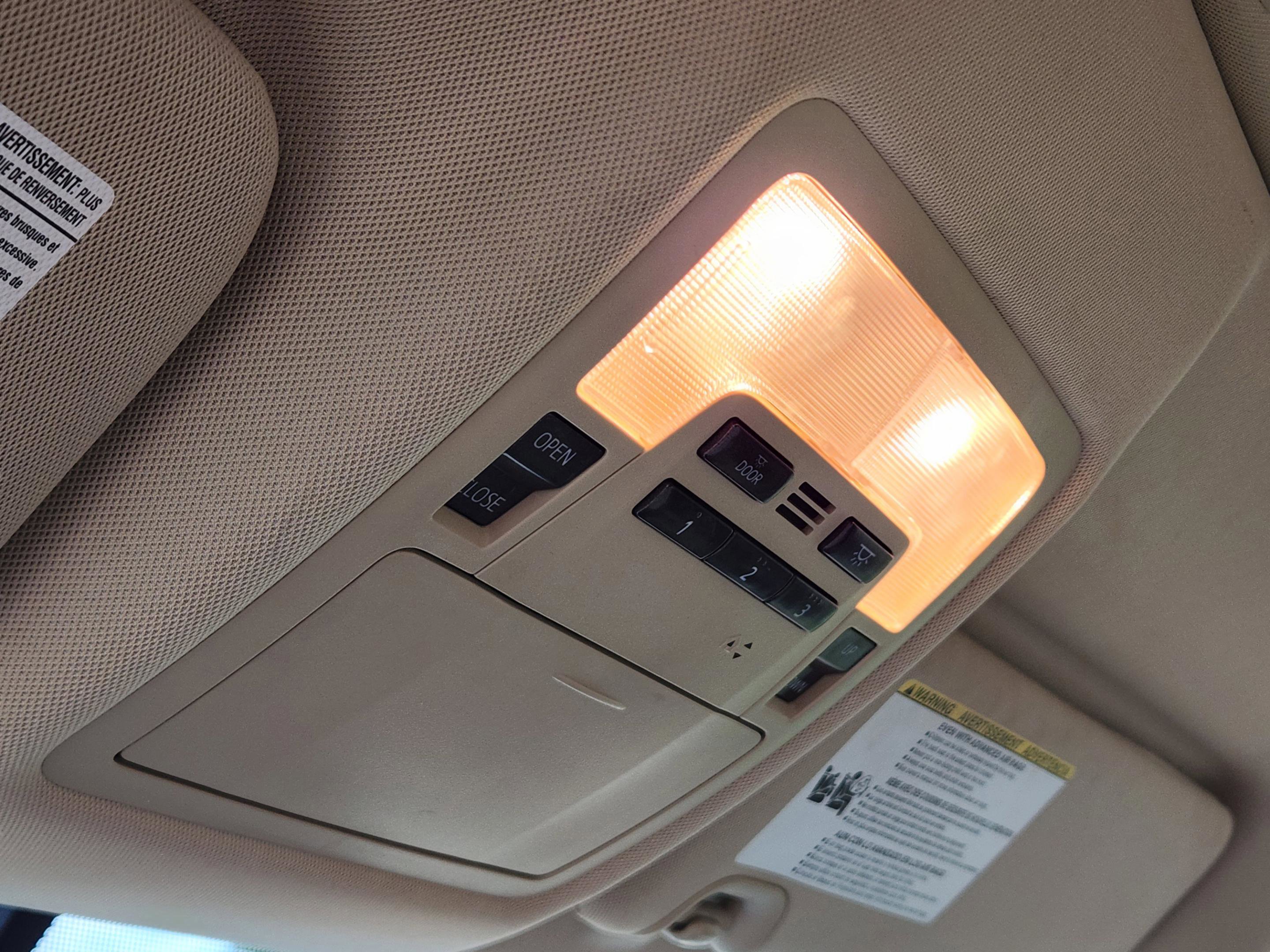 Used 2015 Toyota Highlander XLE image 19