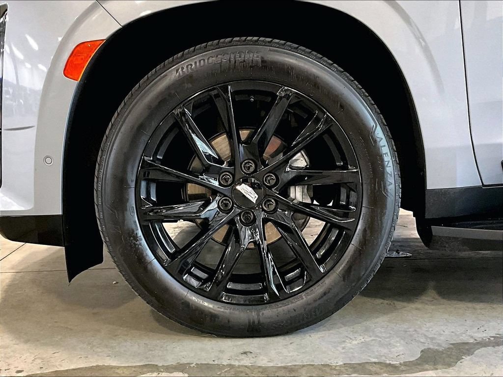 Used 2023 Cadillac Escalade Sport w/ LPO, ONYX Package AWD/4WD image 7