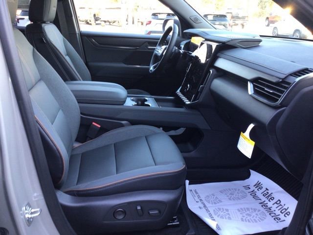 New 2026 GMC Acadia AT4 w/ LPO, Floor Liner Package image 18
