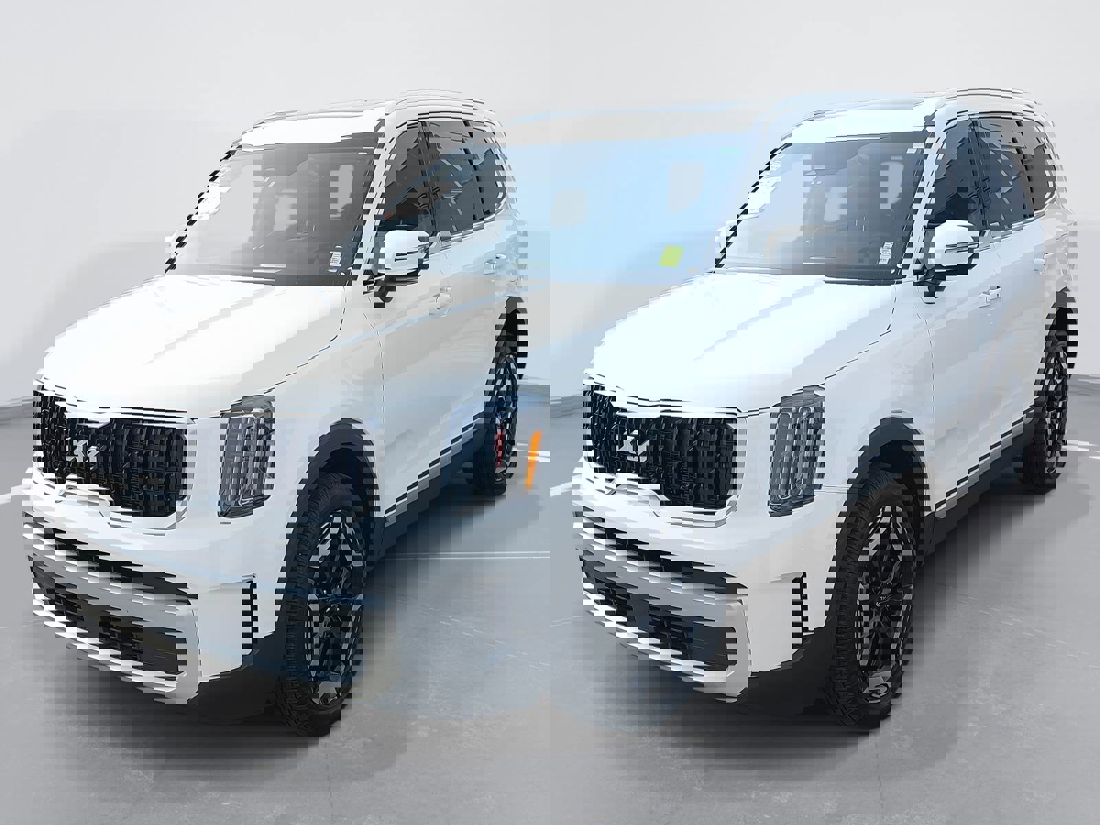 Used 2025 Kia Telluride EX w/ EX Captain's Chair Package image 1