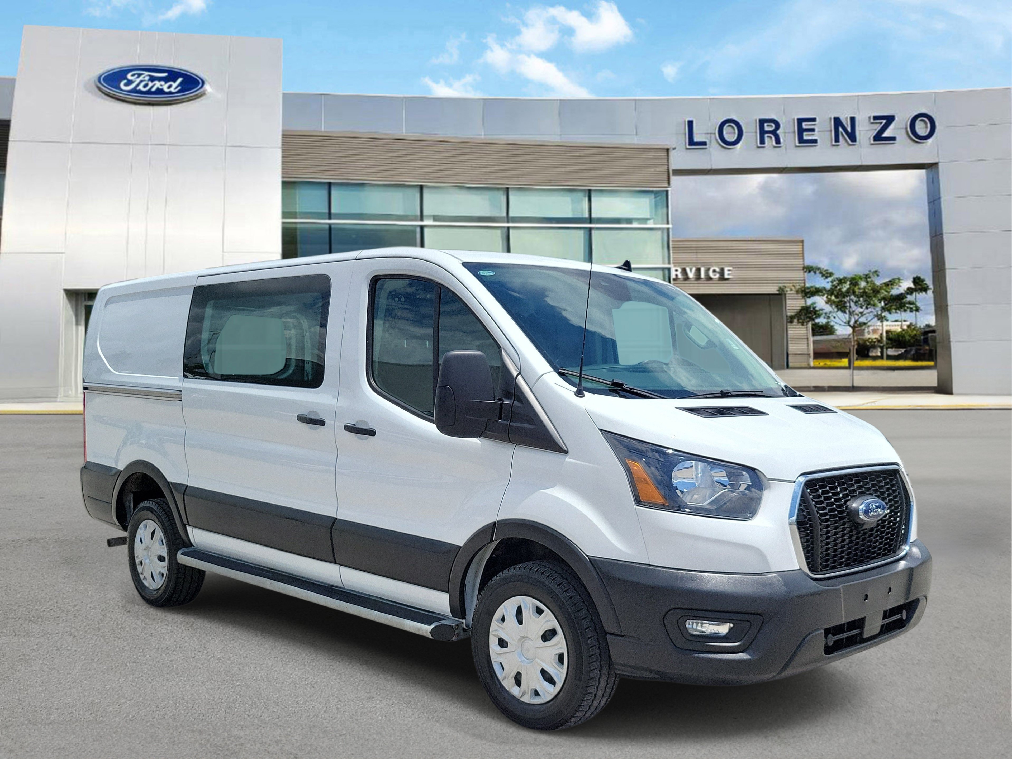 Used 2024 Ford Transit 250 Low Roof w/ Exterior Upgrade Package RWD image 3