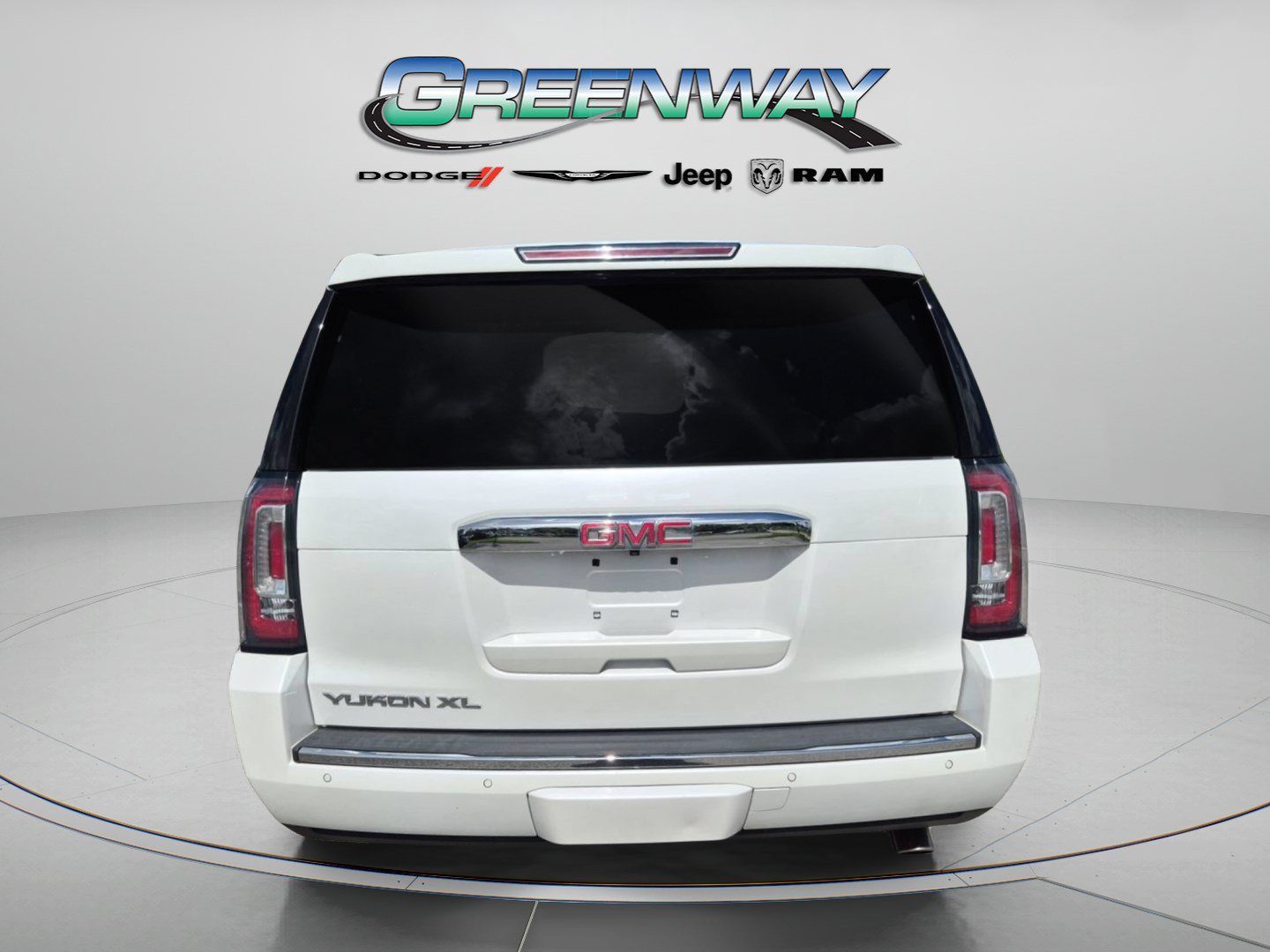 Used 2019 GMC Yukon XL Denali w/ Denali Ultimate Package RWD image 2