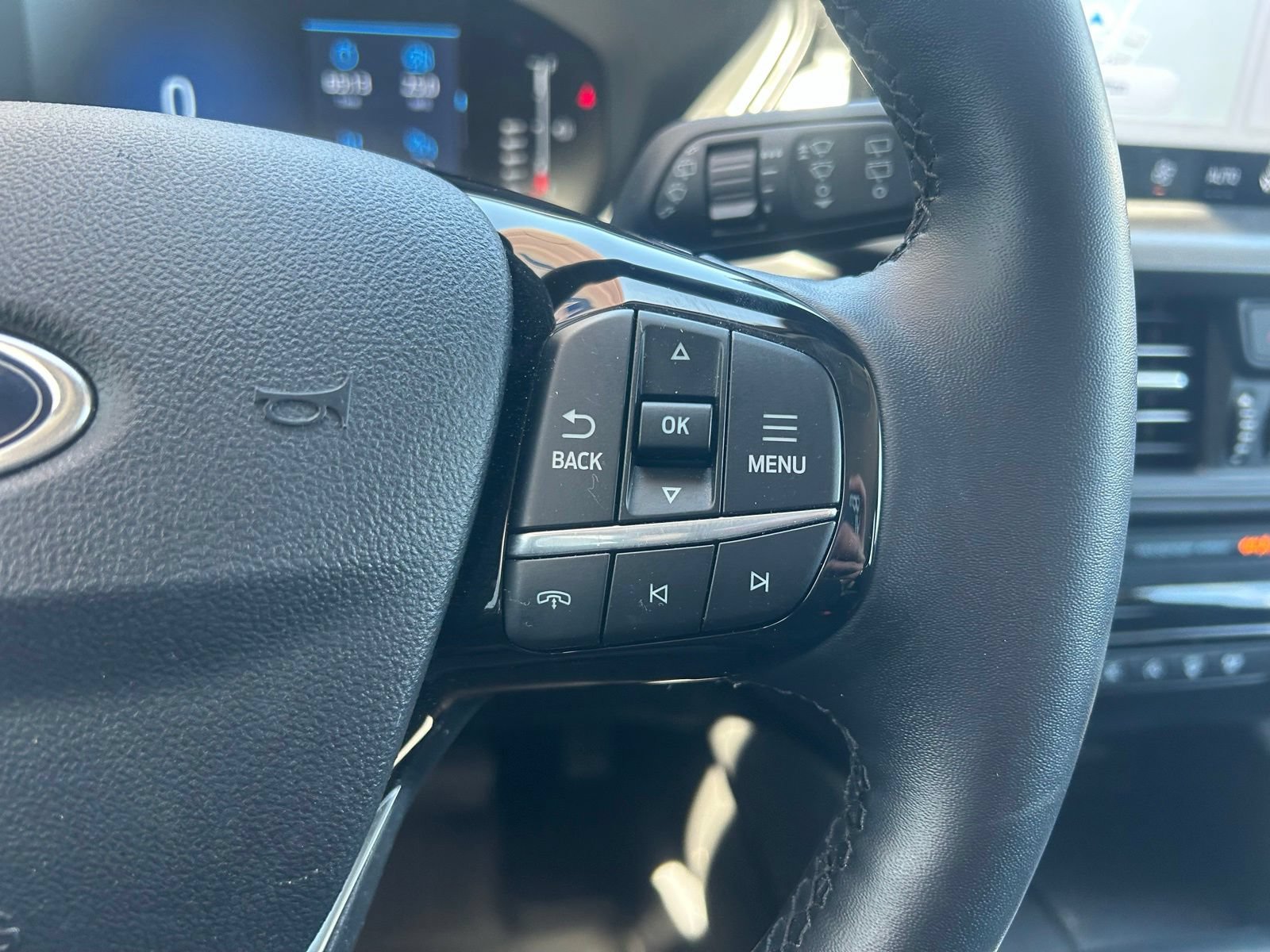 Used 2024 Ford Escape Active w/ Tech Pack #1 AWD/4WD image 13