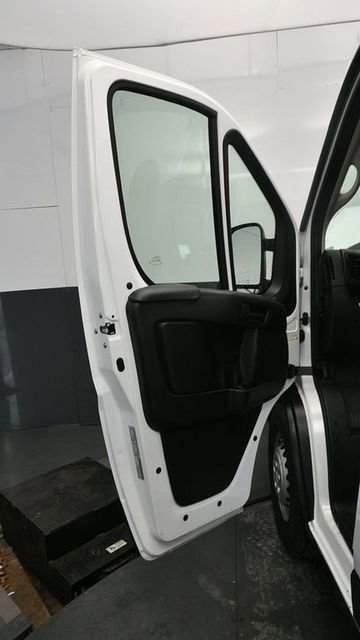 Used 2025 RAM ProMaster 2500 w/ Convenience Group image 15
