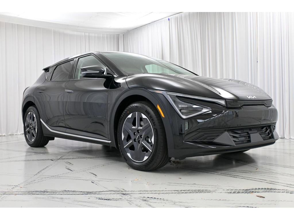 New 2025 Kia EV6 Light image 2