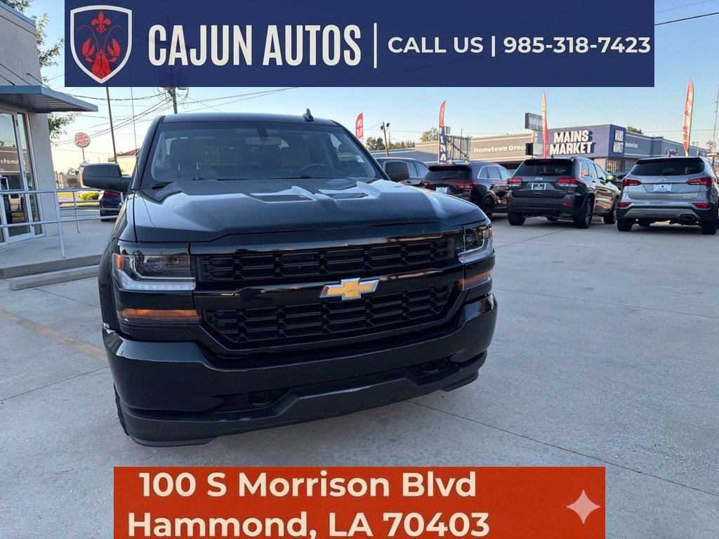 Used 2018 Chevrolet Silverado 1500 Custom w/ Custom Value Package RWD image 4