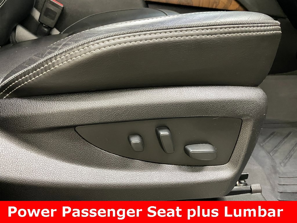 Used 2018 GMC Yukon Denali image 14