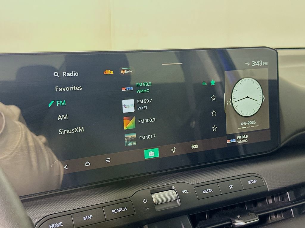 Used 2025 Kia K4 LXS image 28