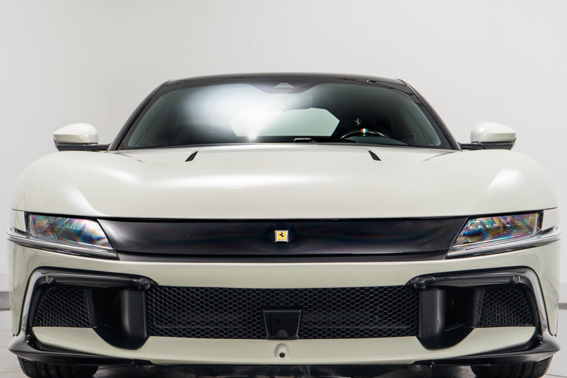 Used 2025 Ferrari 12Cilindri image 4