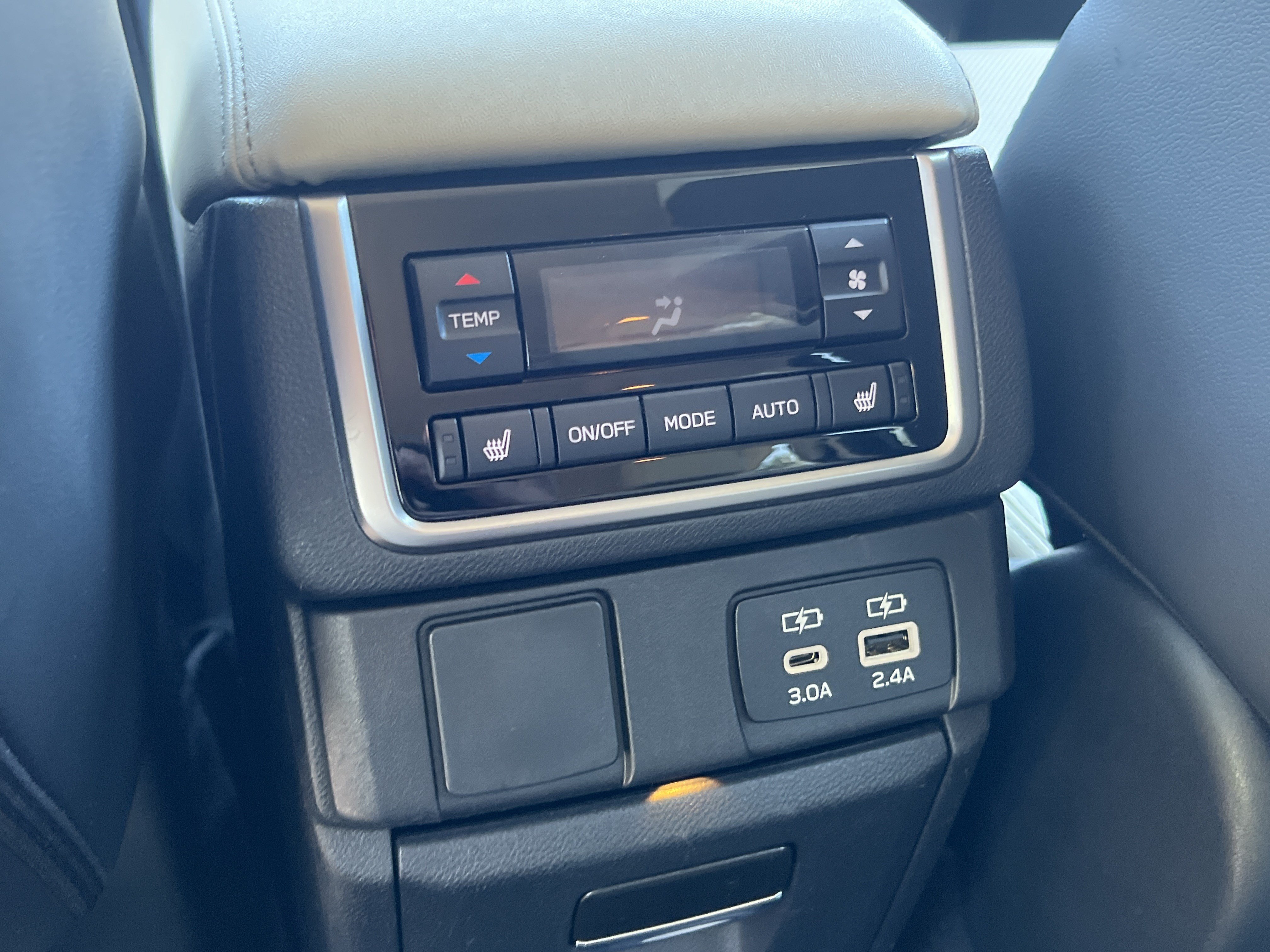 Used 2024 Subaru Ascent Limited AWD/4WD image 29