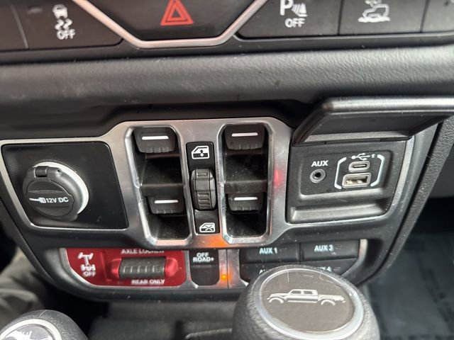 Certified 2025 Jeep Gladiator Mojave w/ Safety Group image 23
