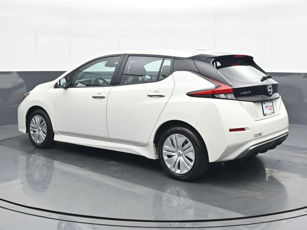 Used 2023 Nissan Leaf S image 4