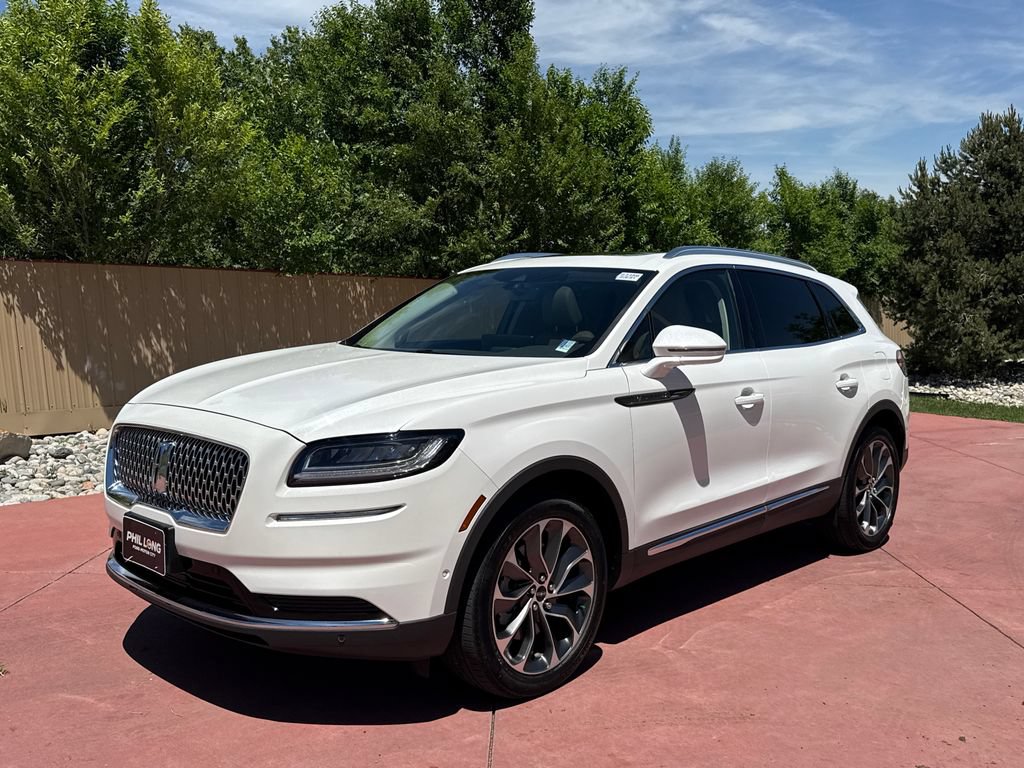 Used 2023 Lincoln Nautilus Reserve w/ Equipment Group 201A AWD/4WD image 10