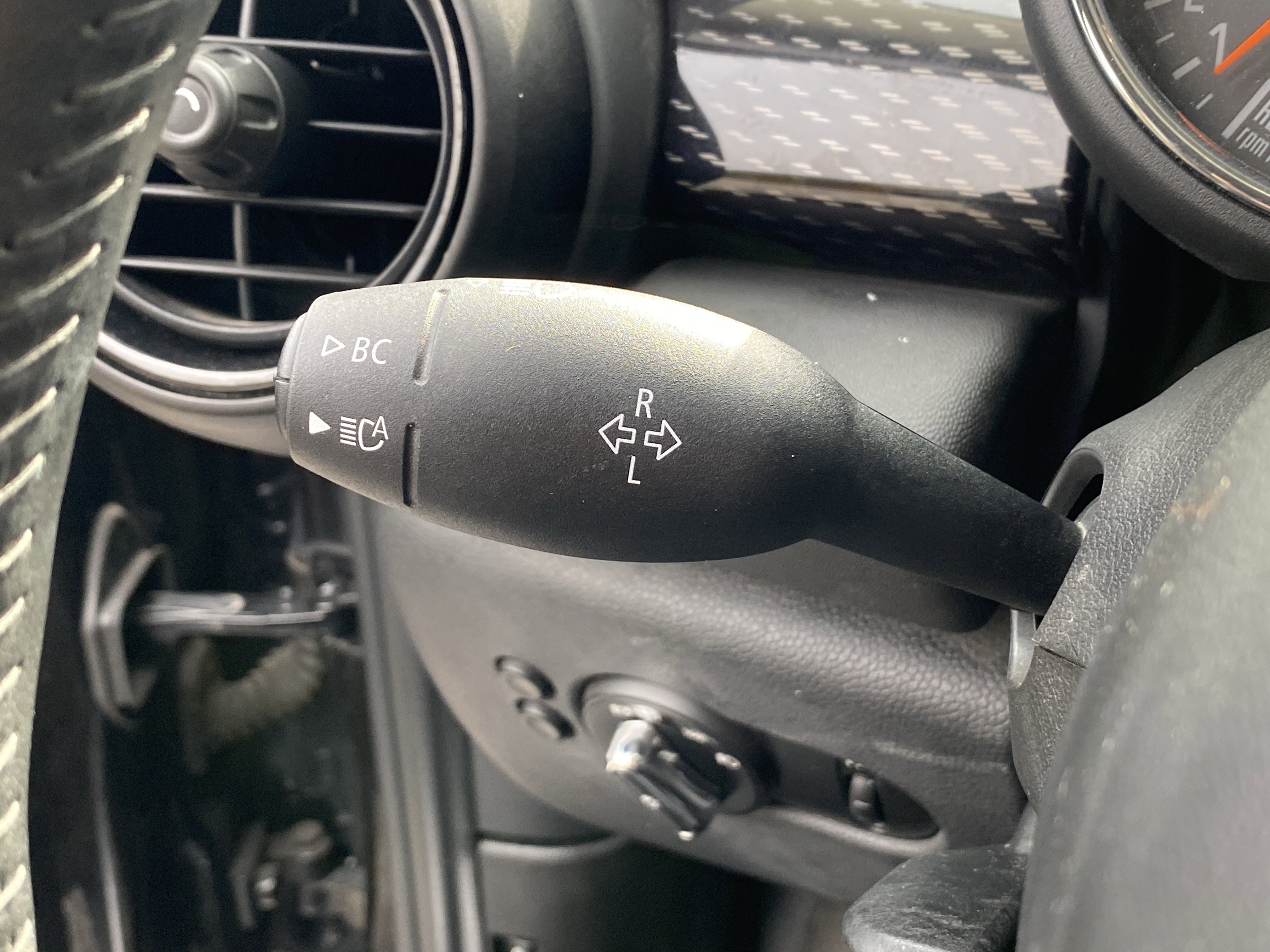 Used 2021 MINI Cooper S image 24