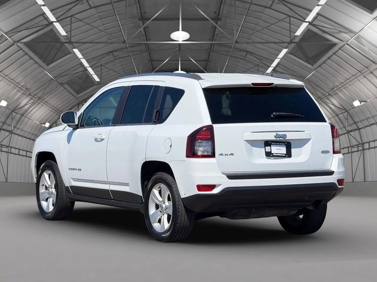 Used 2014 Jeep Compass Latitude AWD/4WD image 10