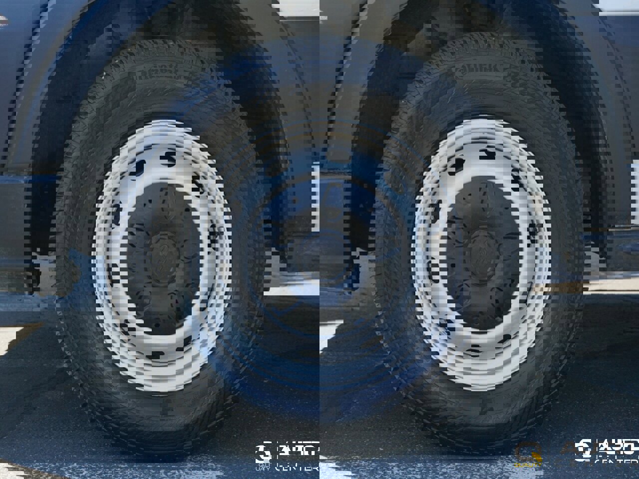 Used 2023 Ford Transit 250 Medium Roof image 7