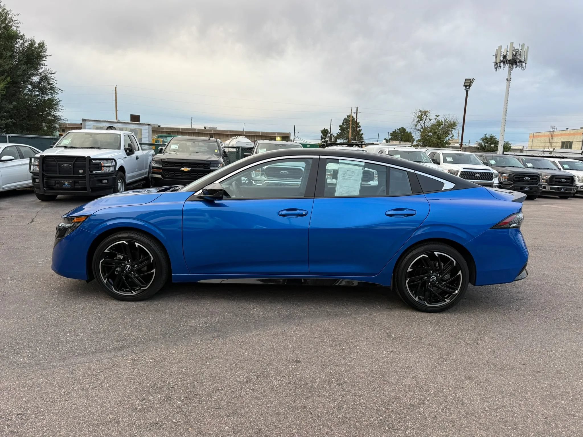 Used 2026 Nissan Sentra SR w/ SR All Weather Package FWD image 3