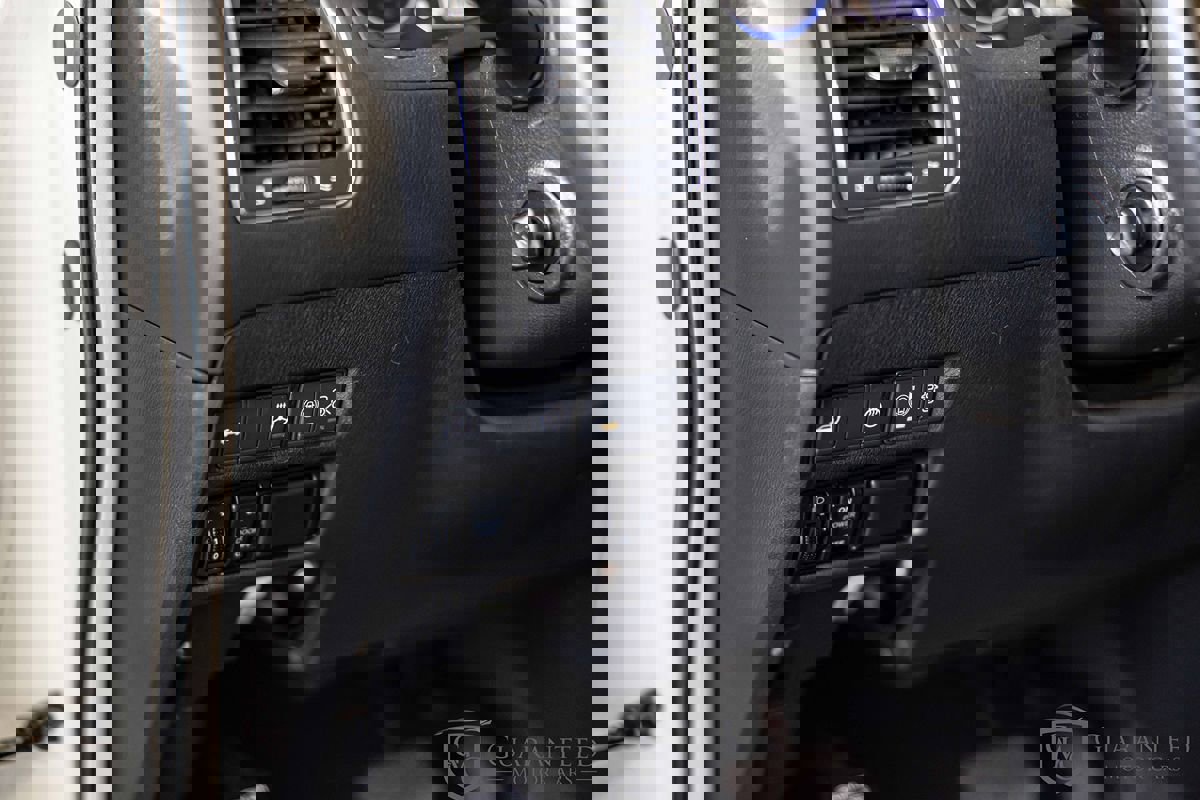 Used 2019 Nissan Armada Platinum image 24