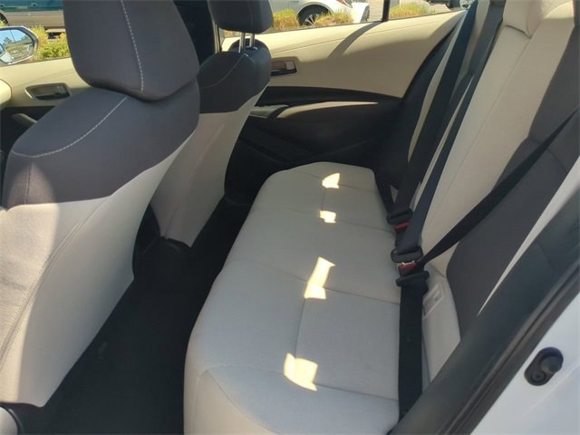 Used 2022 Toyota Corolla LE image 13