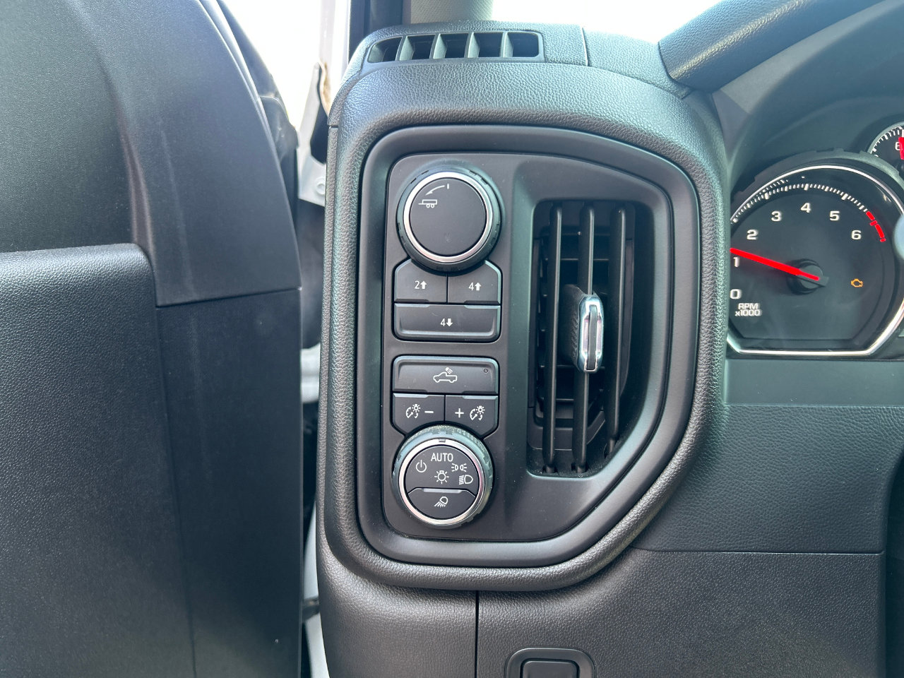 Used 2023 Chevrolet Silverado 2500 W/T w/ WT Convenience Package image 7