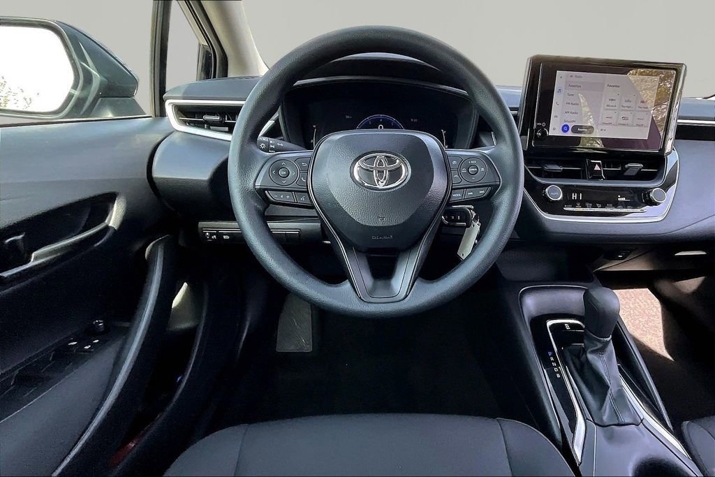 Used 2026 Toyota Corolla LE image 9